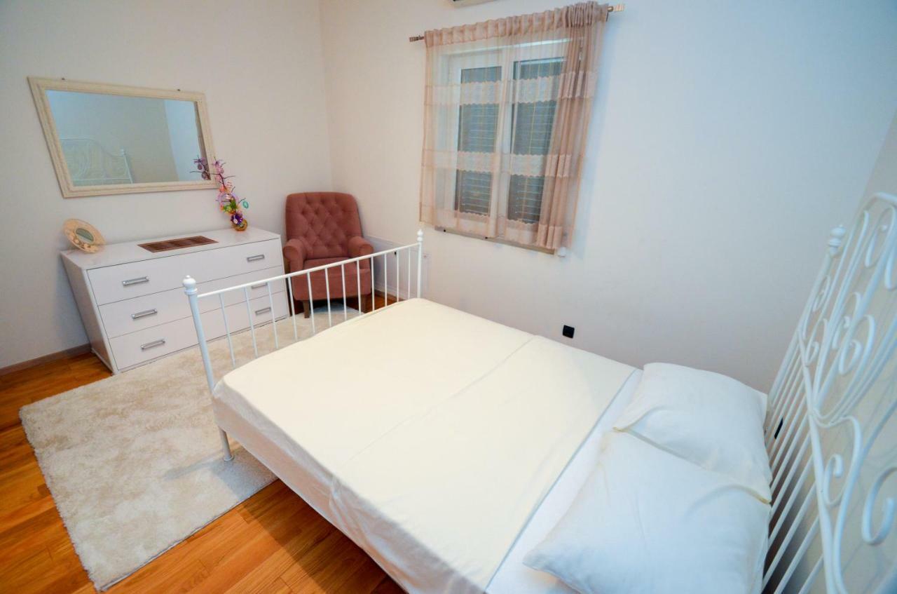 קוטור Apartment Radulovic מראה חיצוני תמונה